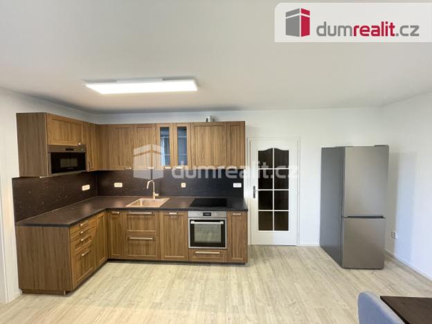 Pronájem bytu 2+kk, Praha - Kunratice, Velké Kunratické, 57 m2