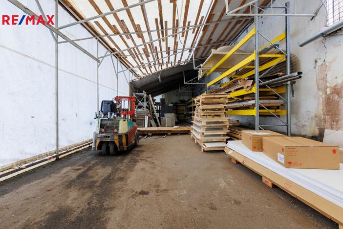 Prodej výrobních prostor, Karlovy Vary - Rybáře, Sokolovská, 1766 m2