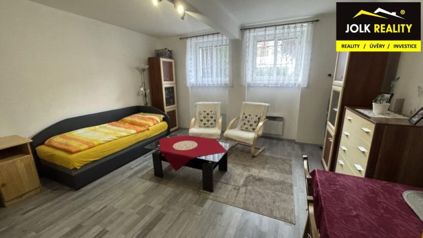 Pronájem bytu 1+1, Opava, Křižíkova, 48 m2