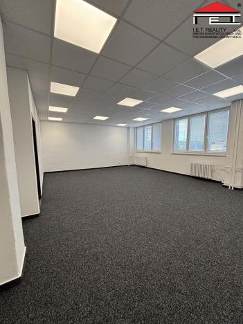 Pronájem skladu, Ostrava - Kunčice, Frýdecká, 600 m2