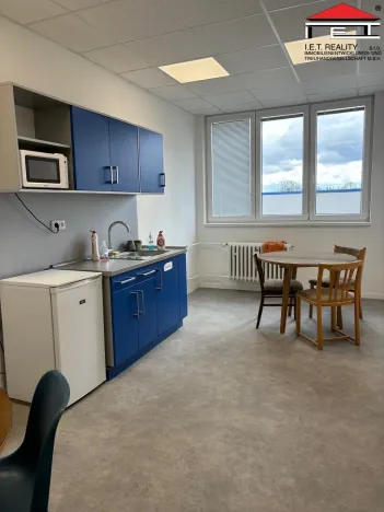 Pronájem kanceláře, Ostrava - Kunčice, Frýdecká, 600 m2