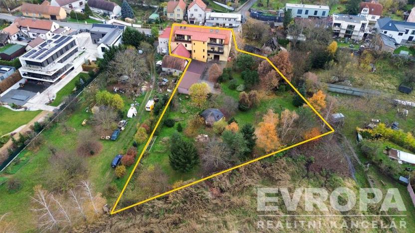 Prodej rodinného domu, Praha - Lipence, Josefa Houdka, 958 m2