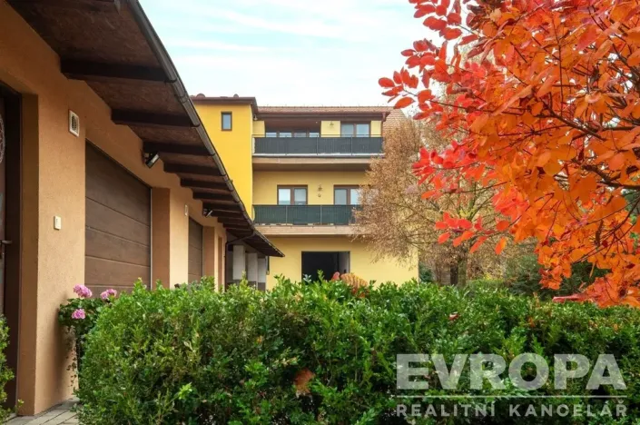 Prodej rodinného domu, Praha - Lipence, Josefa Houdka, 958 m2