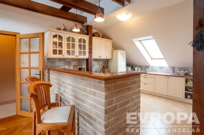 Prodej rodinného domu, Praha - Lipence, Josefa Houdka, 958 m2