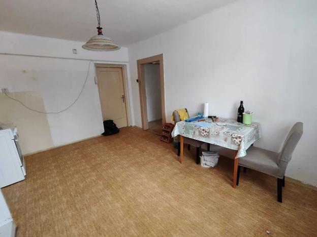 Prodej bytu 3+1, Ostrov, Seifertova, 60 m2