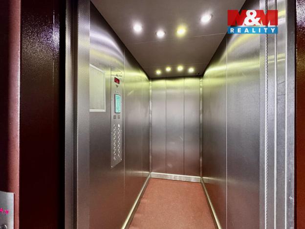 Pronájem bytu 1+kk, Praha - Vokovice, Evropská, 22 m2