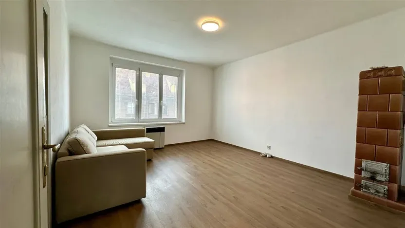 Pronájem bytu 2+1, Cheb, Májová, 63 m2