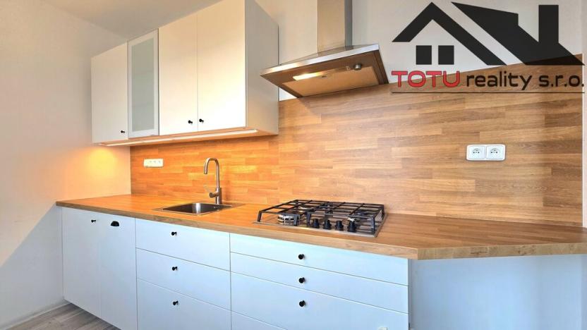 Prodej bytu 3+1, Jaroměř, Na Cihelnách, 75 m2