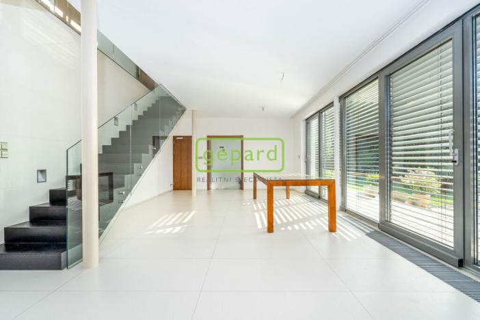 Prodej vícegeneračního domu, Kounice, 636 m2