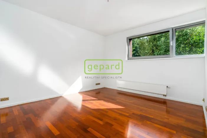 Prodej vícegeneračního domu, Kounice, 636 m2