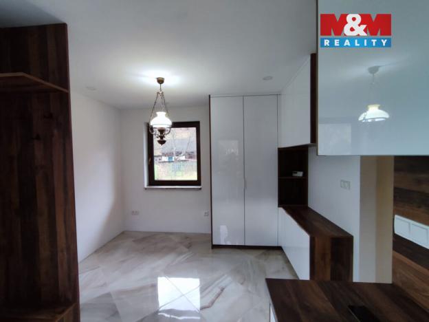 Prodej bytu 2+kk, Třinec - Tyra, 27 m2