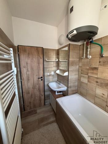 Pronájem bytu 1+1, Slatinice, 32 m2