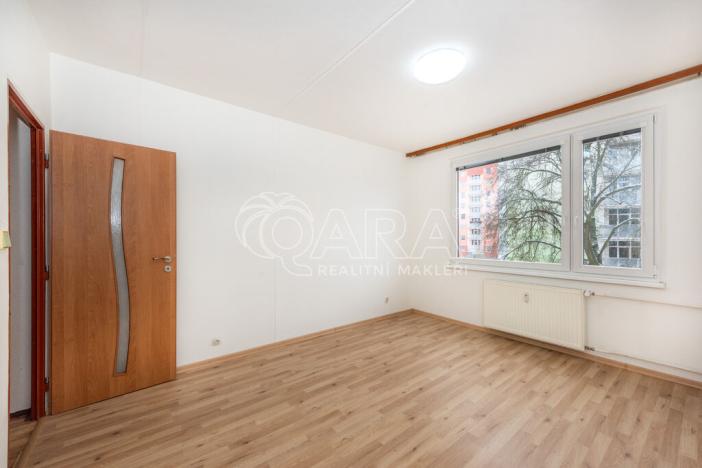 Prodej bytu 3+1, Hostinné, Sídliště, 88 m2