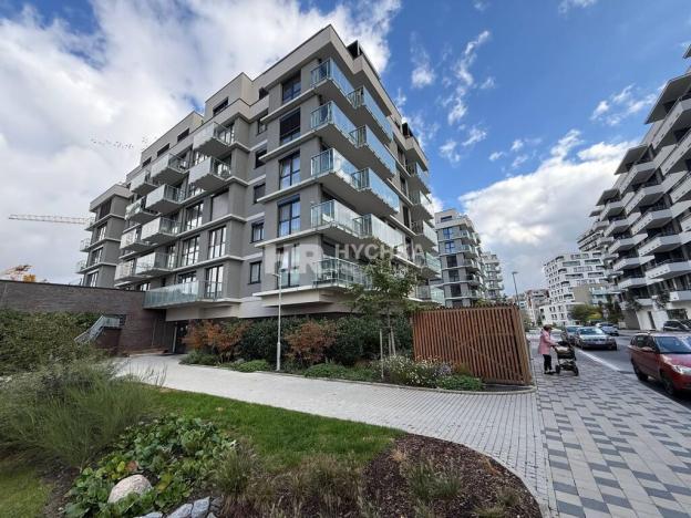 Pronájem bytu 1+kk, Praha - Třebonice, Thomasova, 32 m2