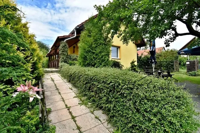 Prodej apartmánu, Hranice, 297 m2