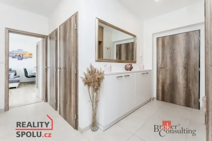 Pronájem bytu 3+kk, Hradec Králové - Svobodné Dvory, K Meteoru, 122 m2