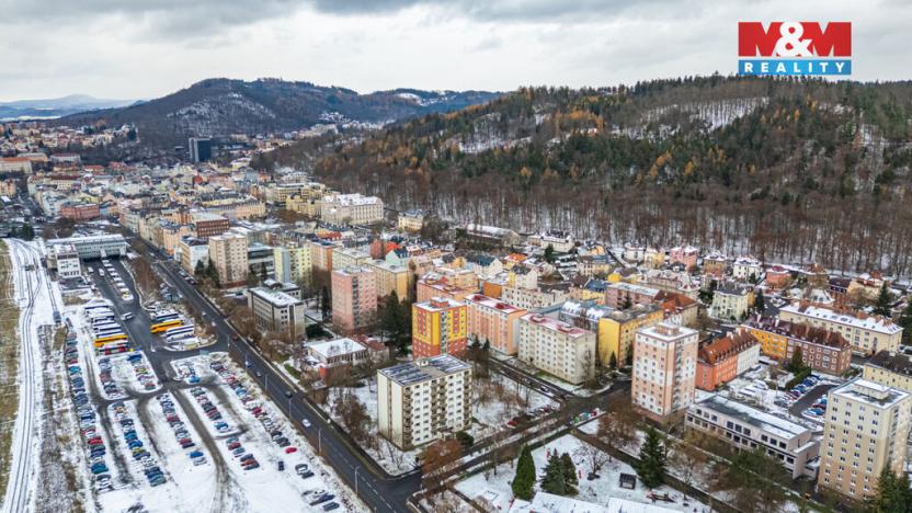Pronájem bytu 3+1, Karlovy Vary, Krymská, 45 m2