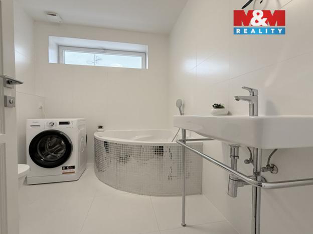 Pronájem bytu 3+kk, Dolní Břežany, Náměstí Na Sádkách, 91 m2