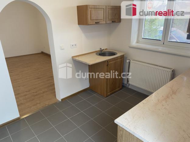 Pronájem bytu 1+1, Břeclav, Školní, 28 m2