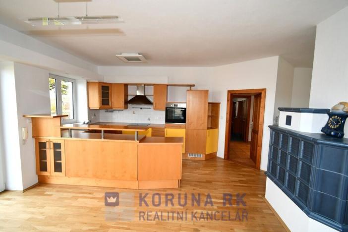 Prodej vily, Lišov, Topolová, 321 m2