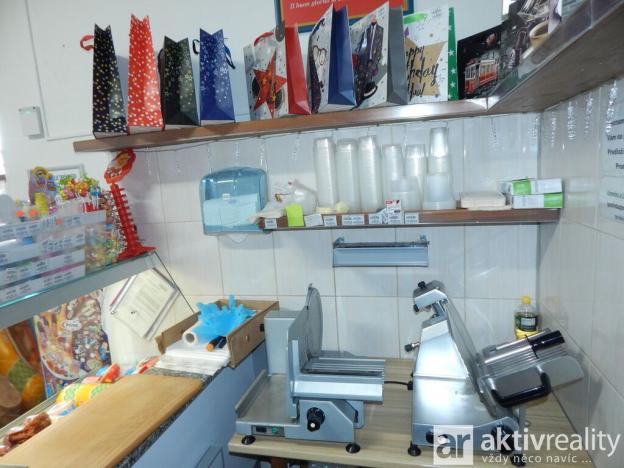Prodej obchodního prostoru, Žatec - Bezděkov, 190 m2