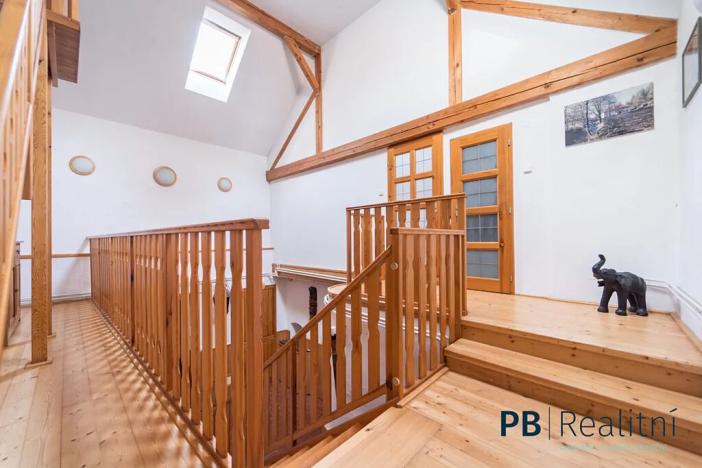 Prodej rodinného domu, Křemže, 450 m2