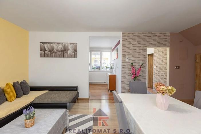 Prodej rodinného domu, Horoušany, Na Svahu, 133 m2