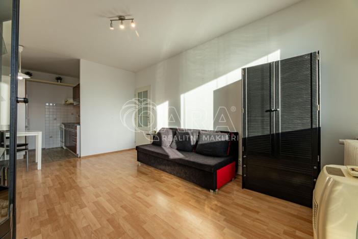 Pronájem bytu 2+kk, Praha - Strašnice, Rubensova, 38 m2