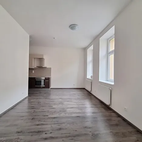 Pronájem bytu 2+kk, Praha - Holešovice, Na Maninách, 46 m2