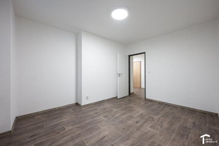 Pronájem bytu 2+1, Pardubice - Zelené Předměstí, Josefa Ressla, 59 m2