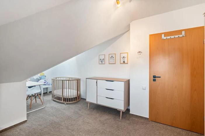 Pronájem rodinného domu, Praha - Kbely, Divišova, 187 m2