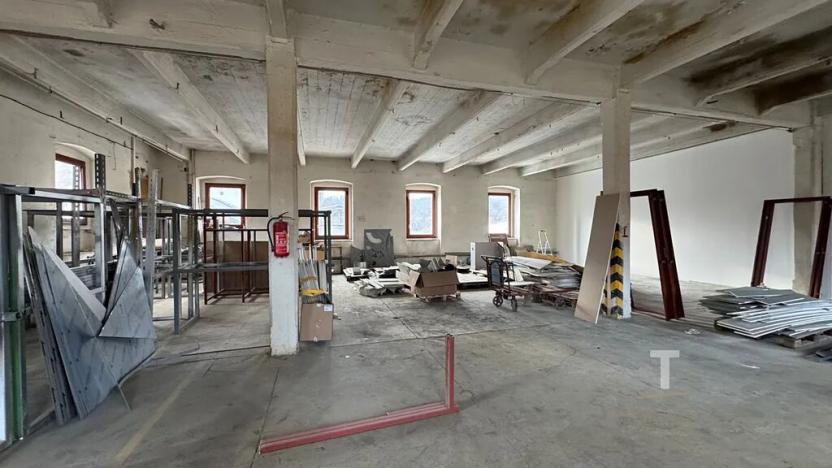 Pronájem komerční nemovitosti, Lhota Rapotina, 400 m2