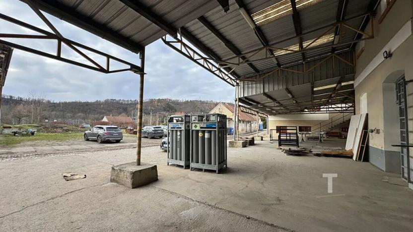 Pronájem komerční nemovitosti, Lhota Rapotina, 400 m2