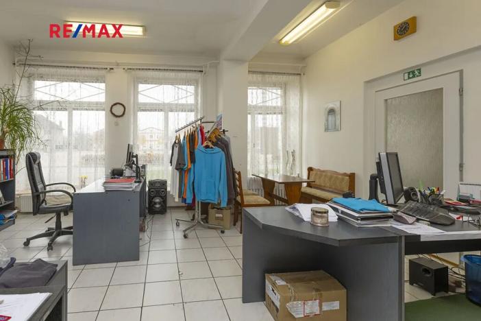 Prodej obchodního prostoru, Dašice, náměstí T. G. Masaryka, 957 m2