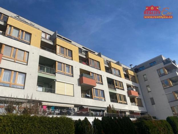 Prodej bytu 2+kk, Praha - Uhříněves, Nové náměstí, 57 m2