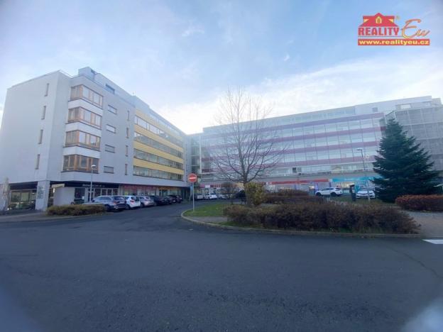 Prodej bytu 2+kk, Praha - Uhříněves, Nové náměstí, 57 m2