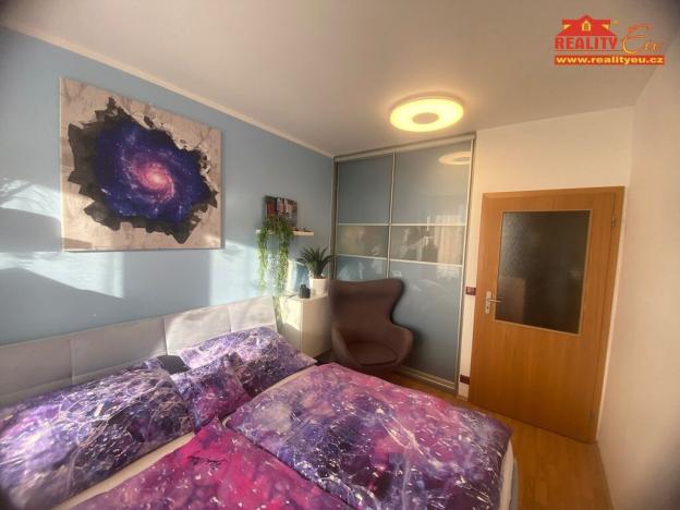 Prodej bytu 2+kk, Praha - Uhříněves, Nové náměstí, 57 m2