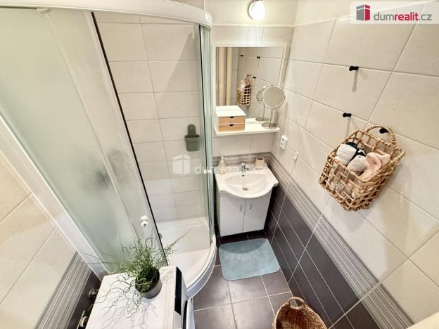 Pronájem bytu 1+1, Kralupy nad Vltavou - Lobeček, Štefánikova, 36 m2