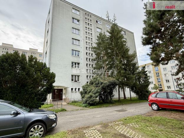 Pronájem bytu 1+1, Kralupy nad Vltavou - Lobeček, Štefánikova, 36 m2