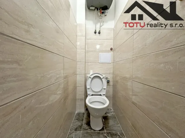 Pronájem bytu 2+1, Jaroměř, Husova, 65 m2