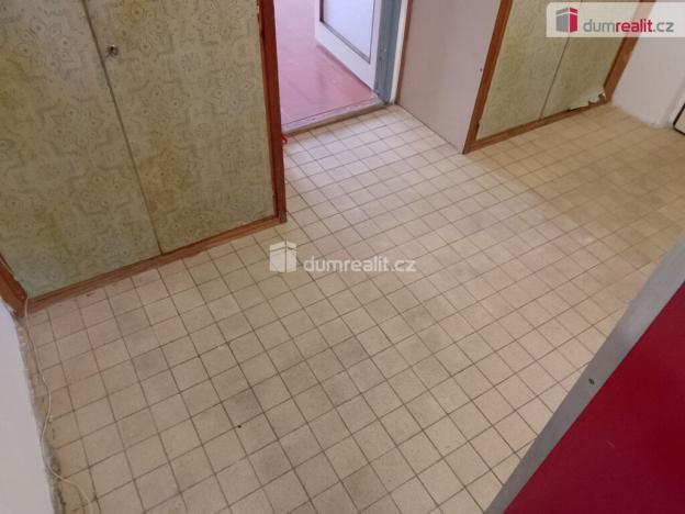 Pronájem bytu 2+1, Karlovy Vary, Přátelství, 56 m2