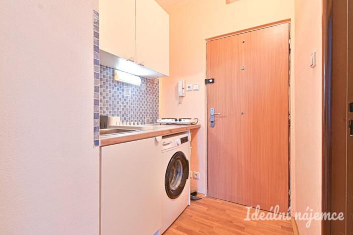 Pronájem bytu 1+kk, Brno, Jedovnická, 20 m2
