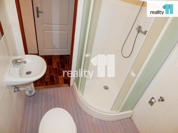 Pronájem bytu 1+kk, Praha - Hrdlořezy, Českobrodská, 20 m2