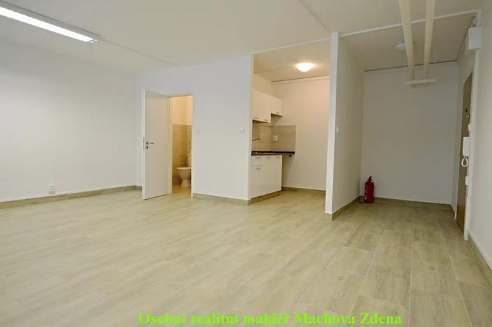 Pronájem bytu 1+kk, Praha - Stodůlky, Chalabalova, 36 m2
