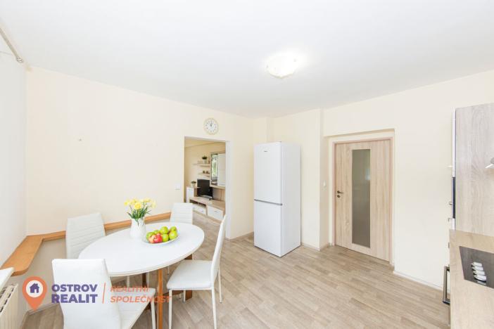 Prodej bytu 4+1, Všemina, 72 m2