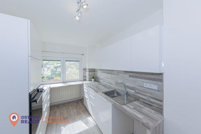 Prodej bytu 4+1, Všemina, 72 m2