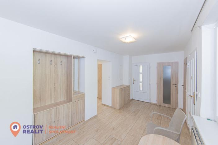 Prodej bytu 4+1, Všemina, 72 m2