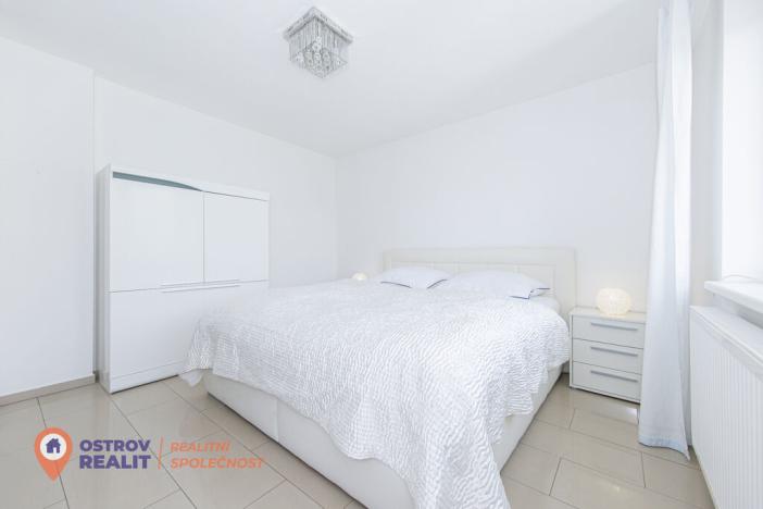 Prodej bytu 4+kk, Všemina, 72 m2