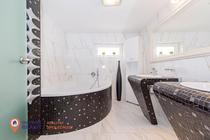 Prodej bytu 4+kk, Všemina, 72 m2