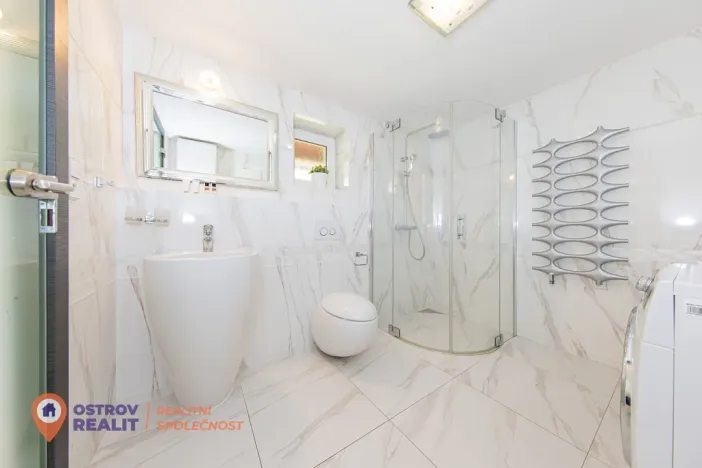 Prodej bytu 4+kk, Všemina, 72 m2